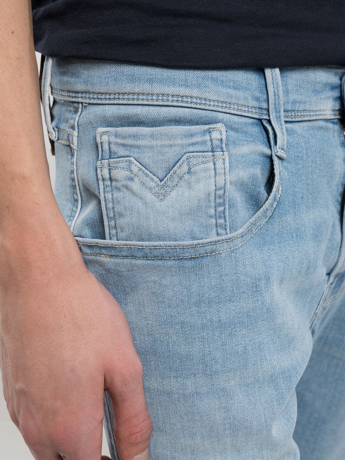 送料込★REPLAY★M914Y.000.57376G ジーンズ Anbass slim-fit jeans Light blue | Replay Jeans