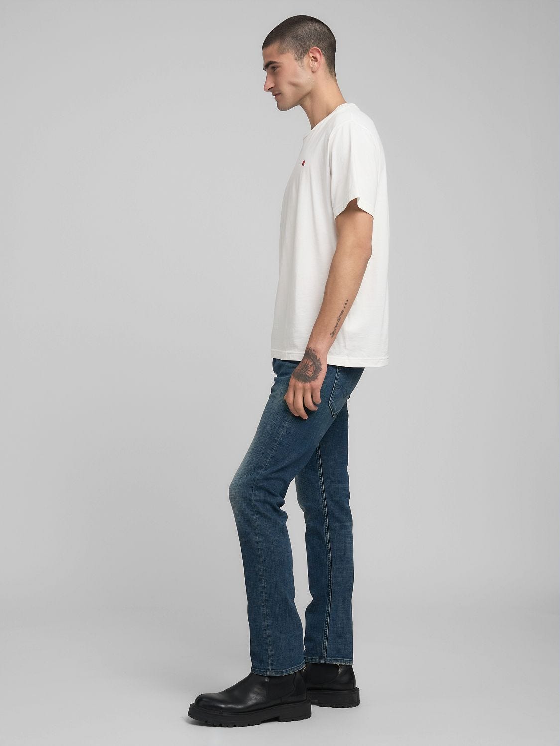 送料込★REPLAY★M3015 Tシャツ Jersey t-shirt with r embroidery Natural white | Replay Jeans