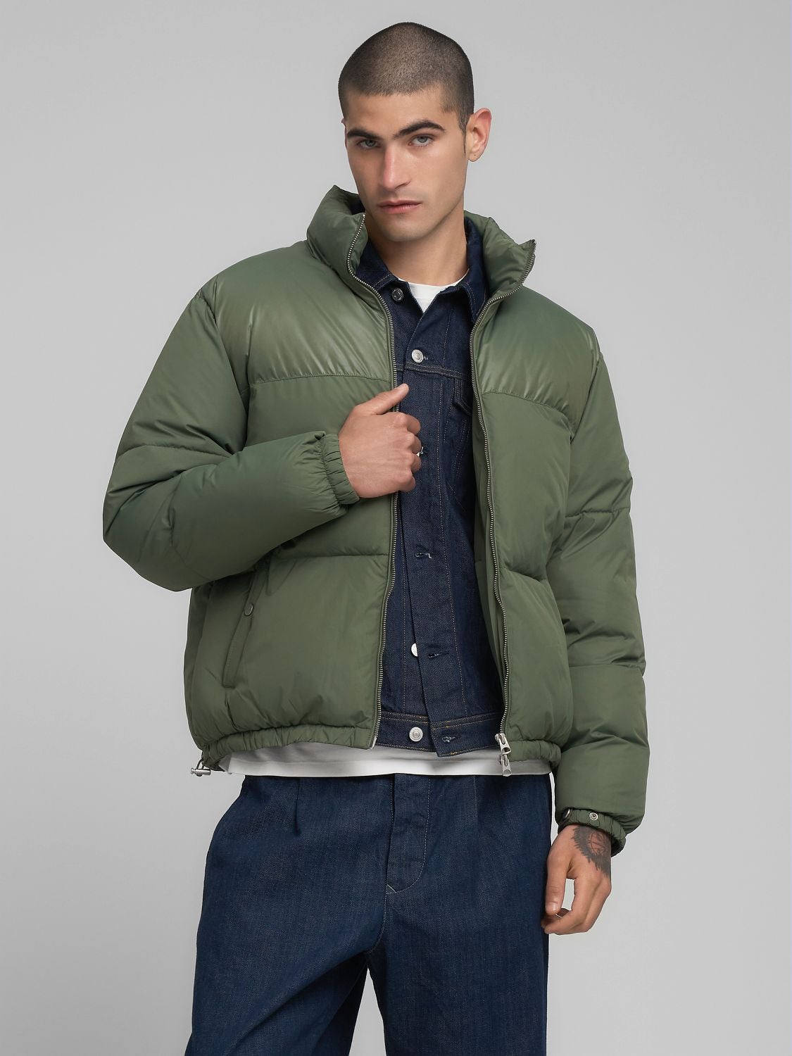 REPLAY REGULAR-FIT PADDED JACKET M8479 .000.85304 ARMY GREEN 2