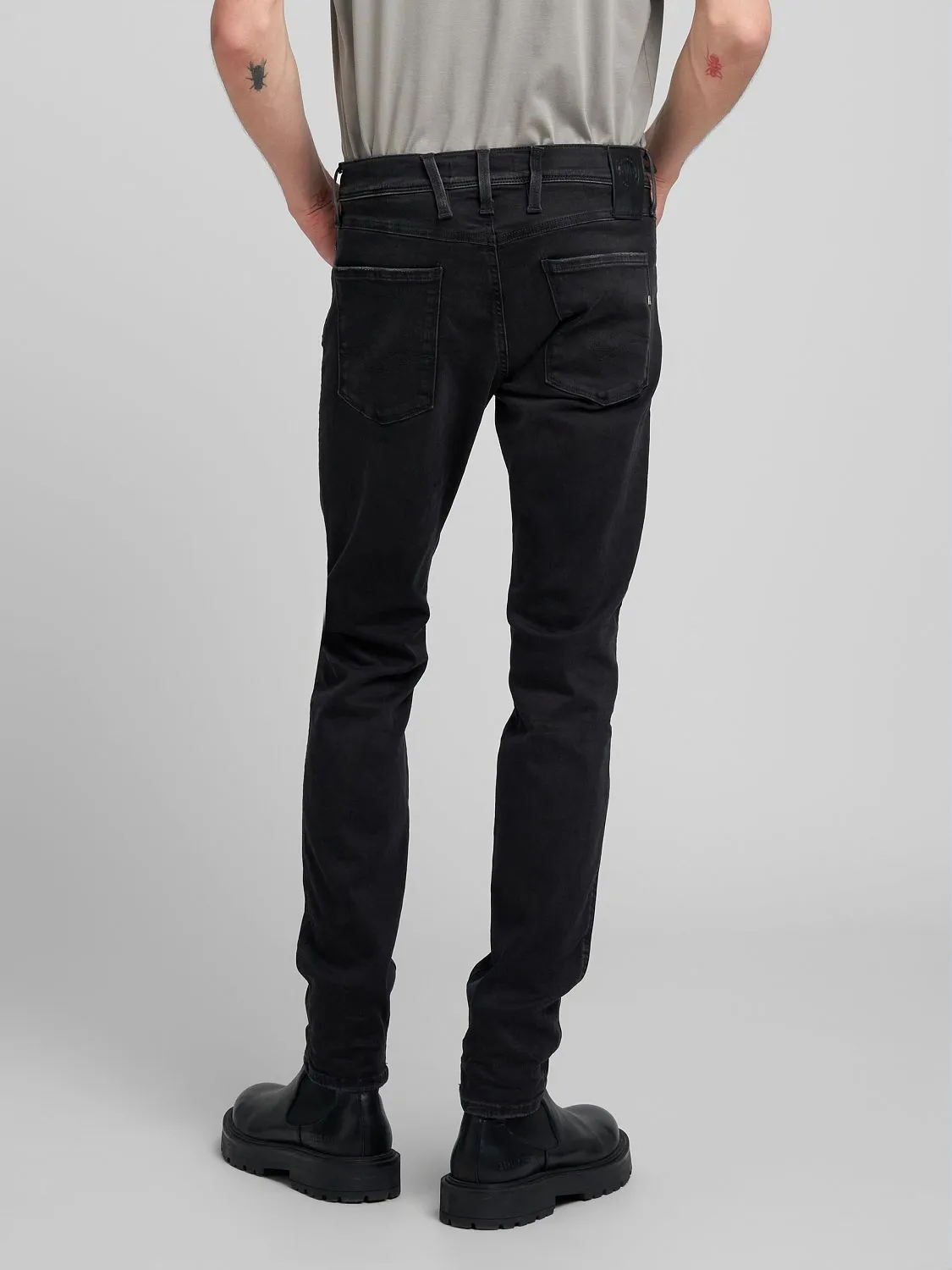 送料込★REPLAY★M914 Anbass ジーンズ Anbass slim-fit jeans Black | Replay Jeans