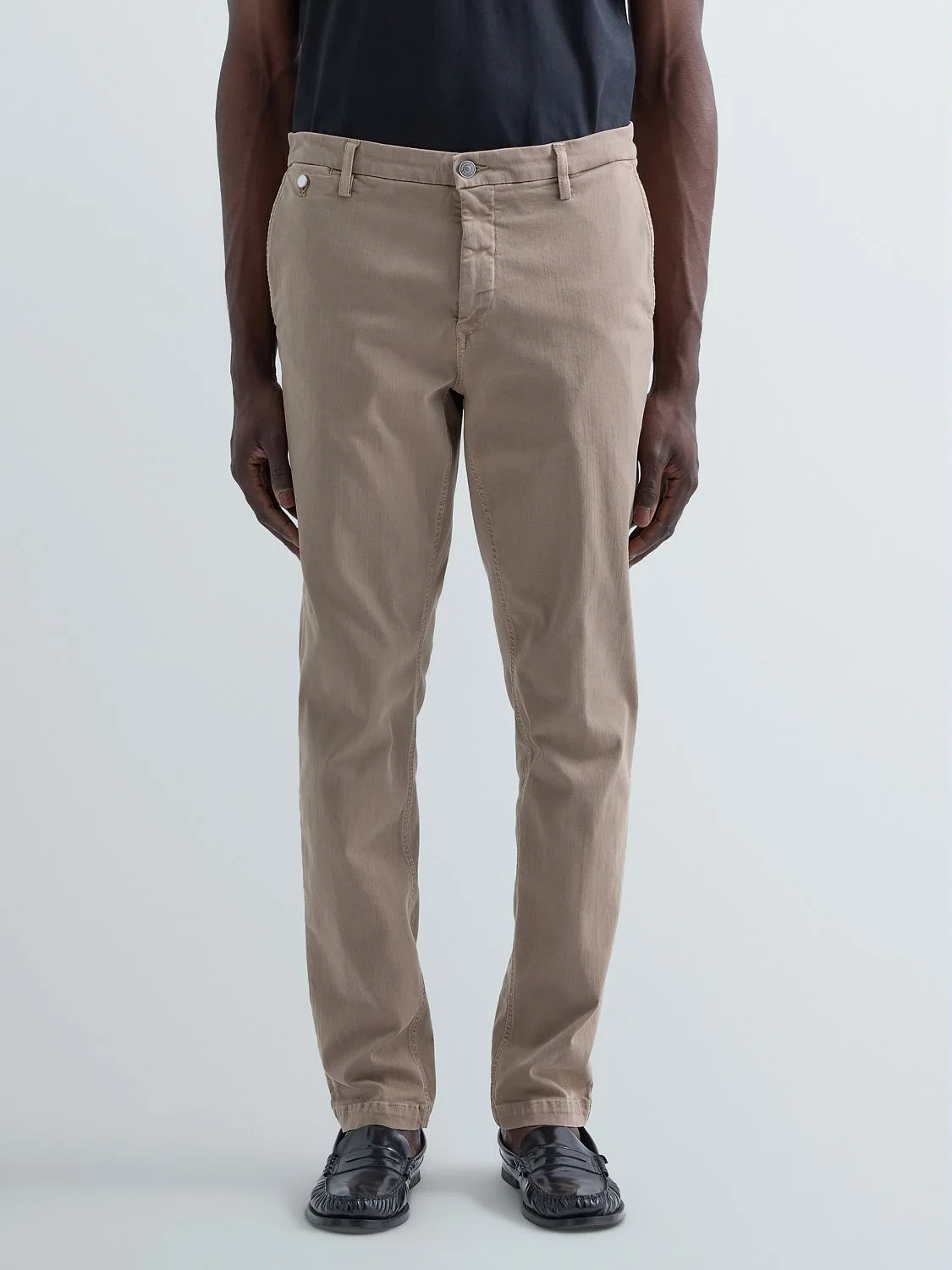 REPLAY BENNI REGULAR-FIT CHINO JEANS M9722E.000.8366197 SAND 2