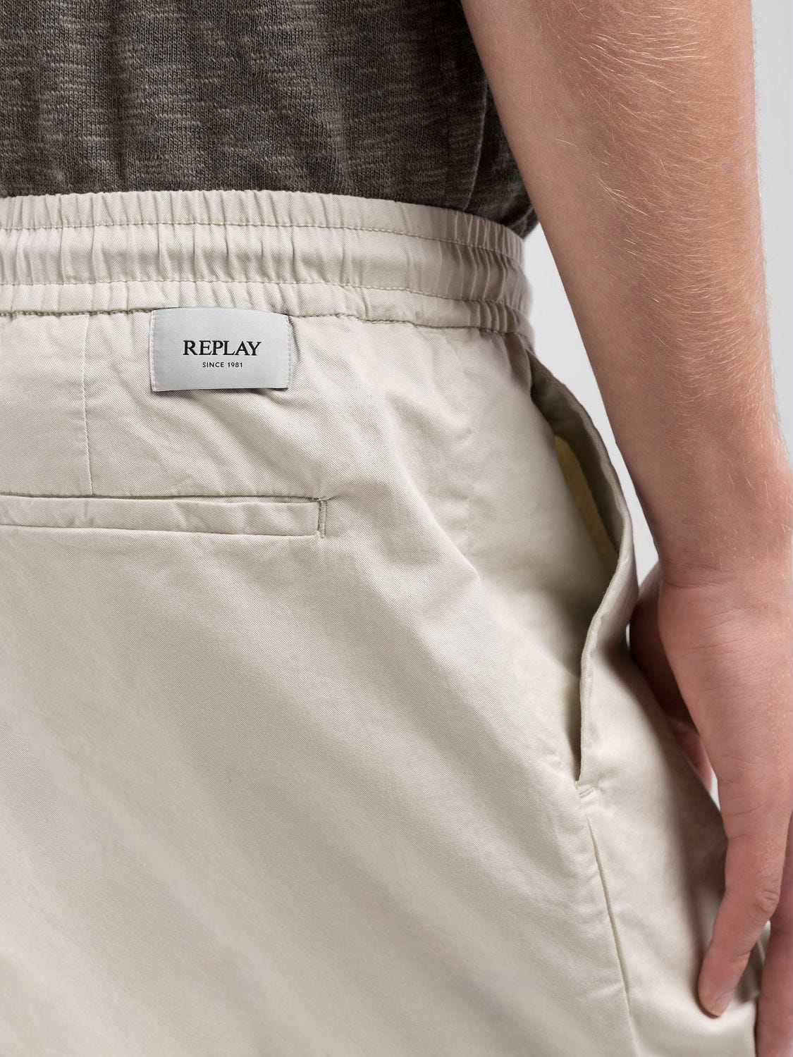 パンツ BELPER COTTON TWILL SHORTS CHALLENGER/PAISLEY COTTON TWILL SHORTS（CHARCOAL/PURPLE