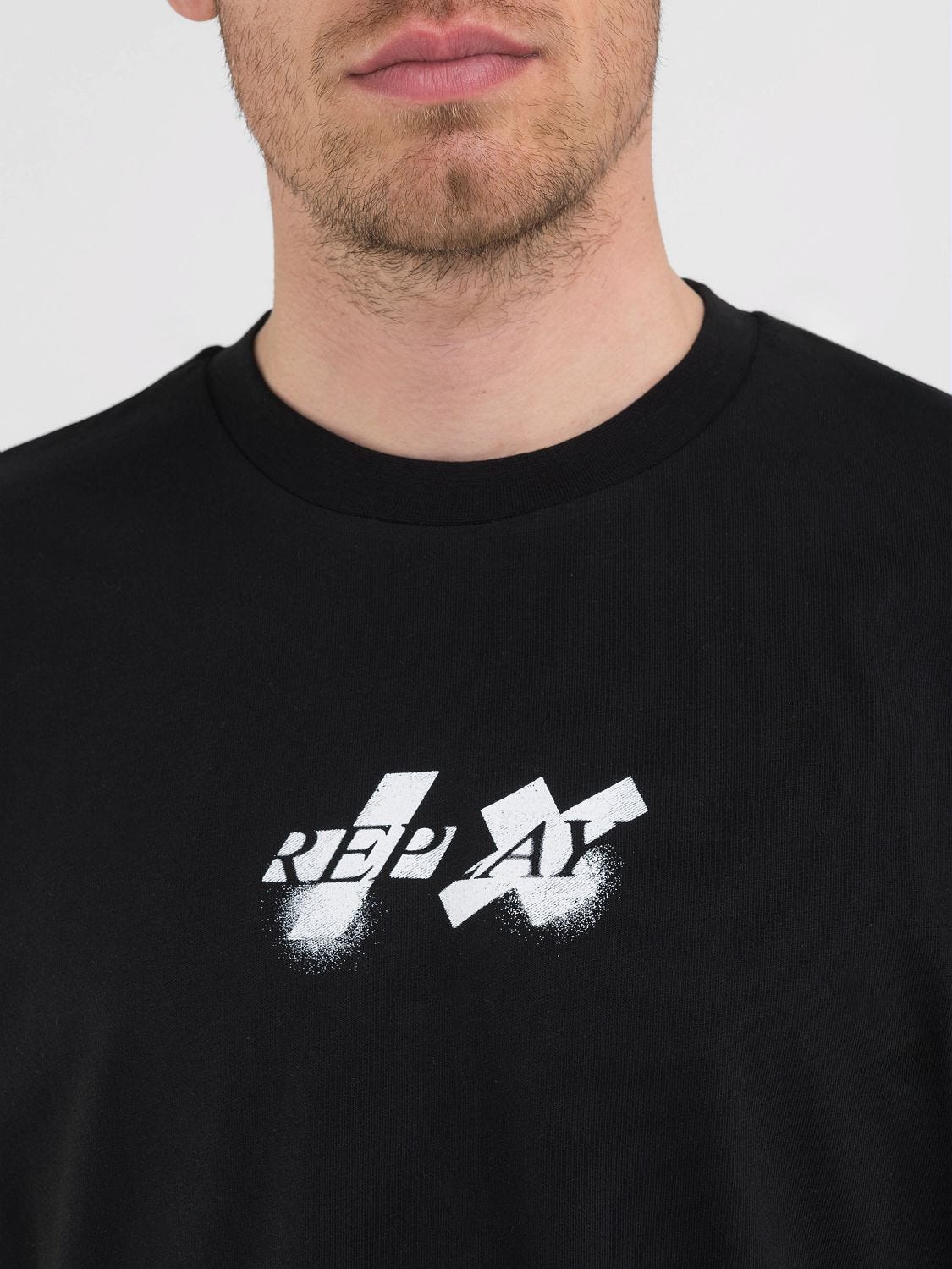 Harmonize crew-neck t-shirt with replay x martin garrix