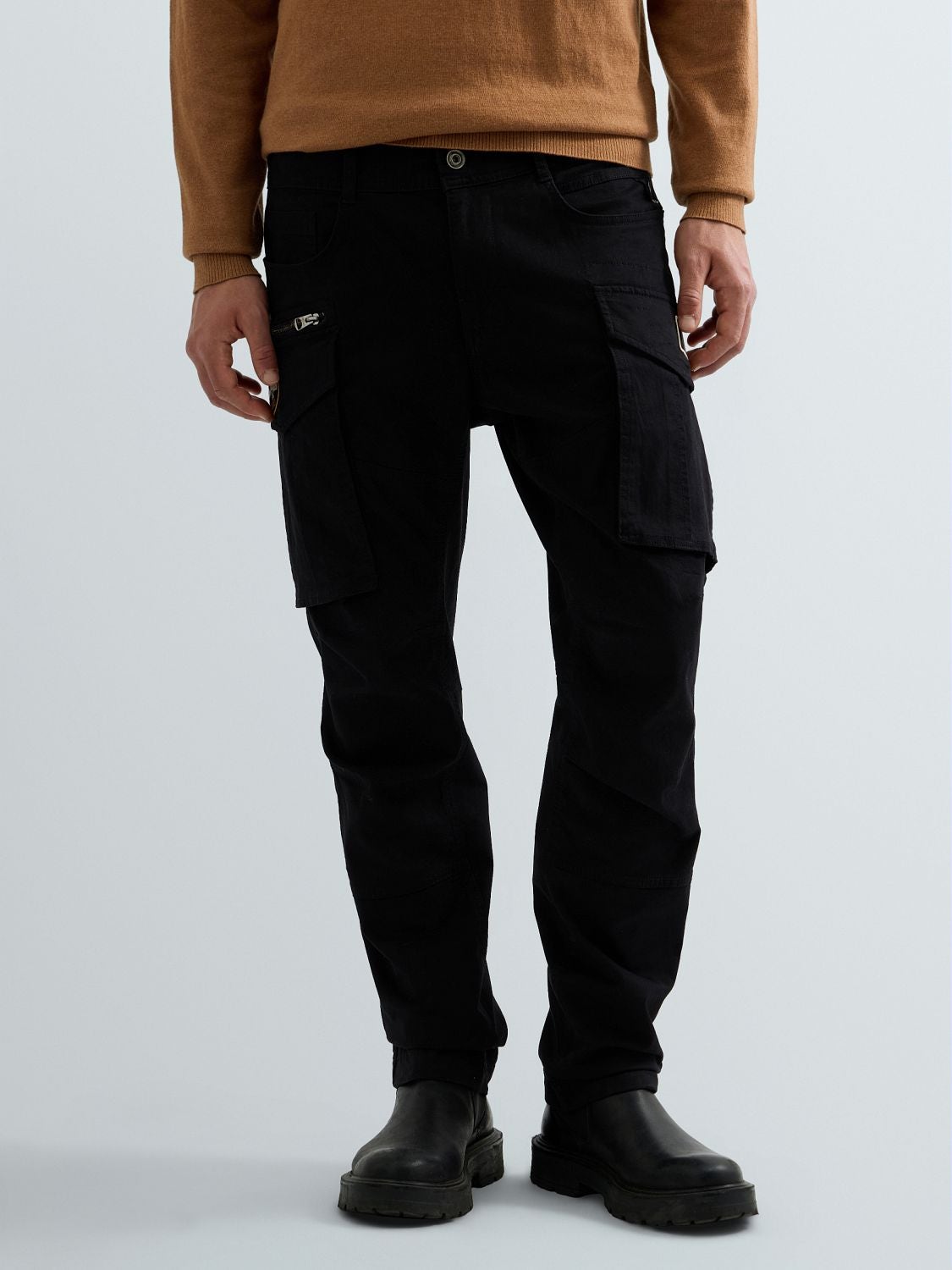 REPLAY COTTON CARGO TROUSERS WITH PATCH M95VG .000.00QT0W BLACK 2