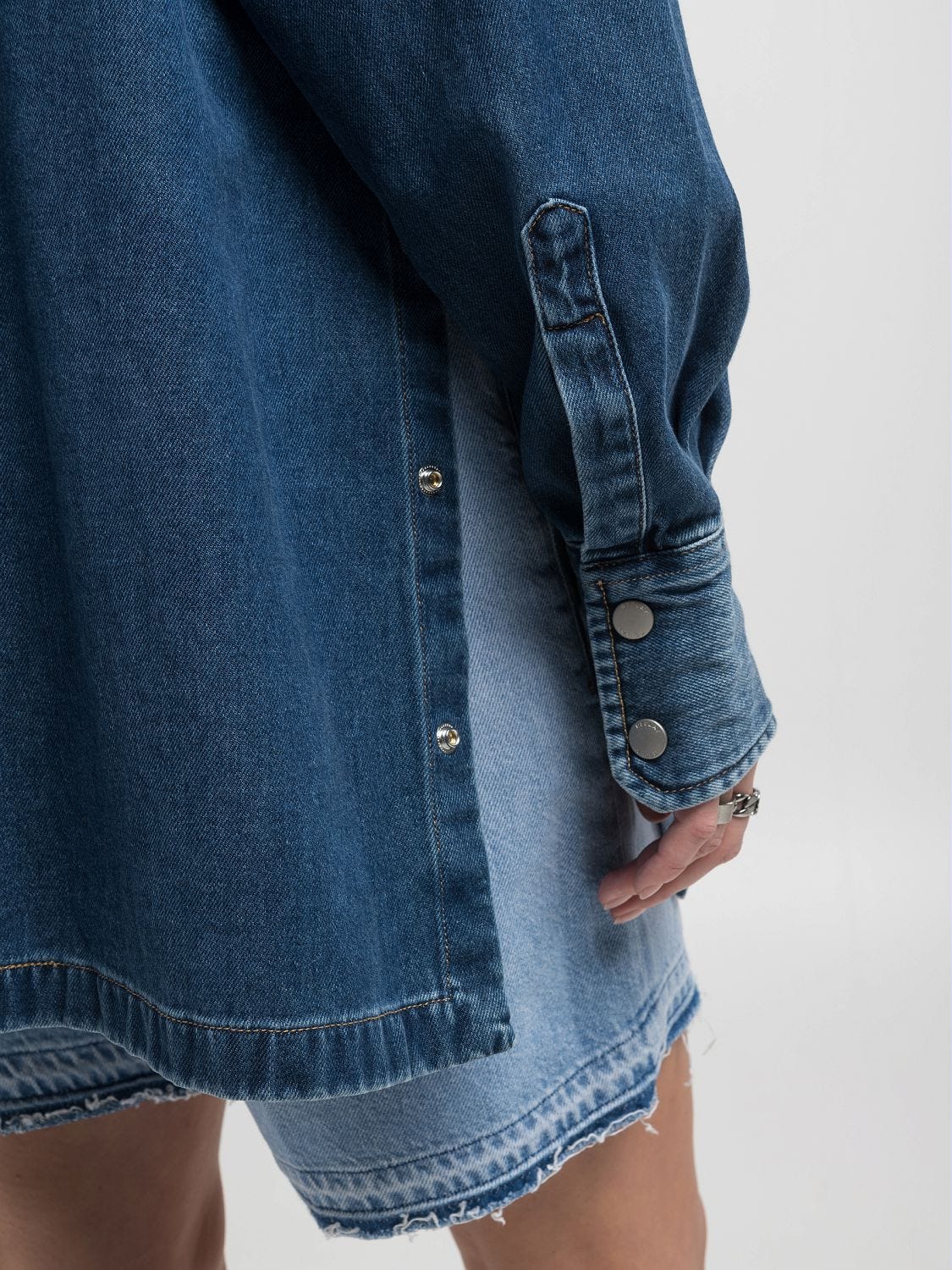 【RePLAY×no.】OVERSIZE DENIM SHIRTS インディゴ M4023C_000_26C-80A_009_3_1.jpg