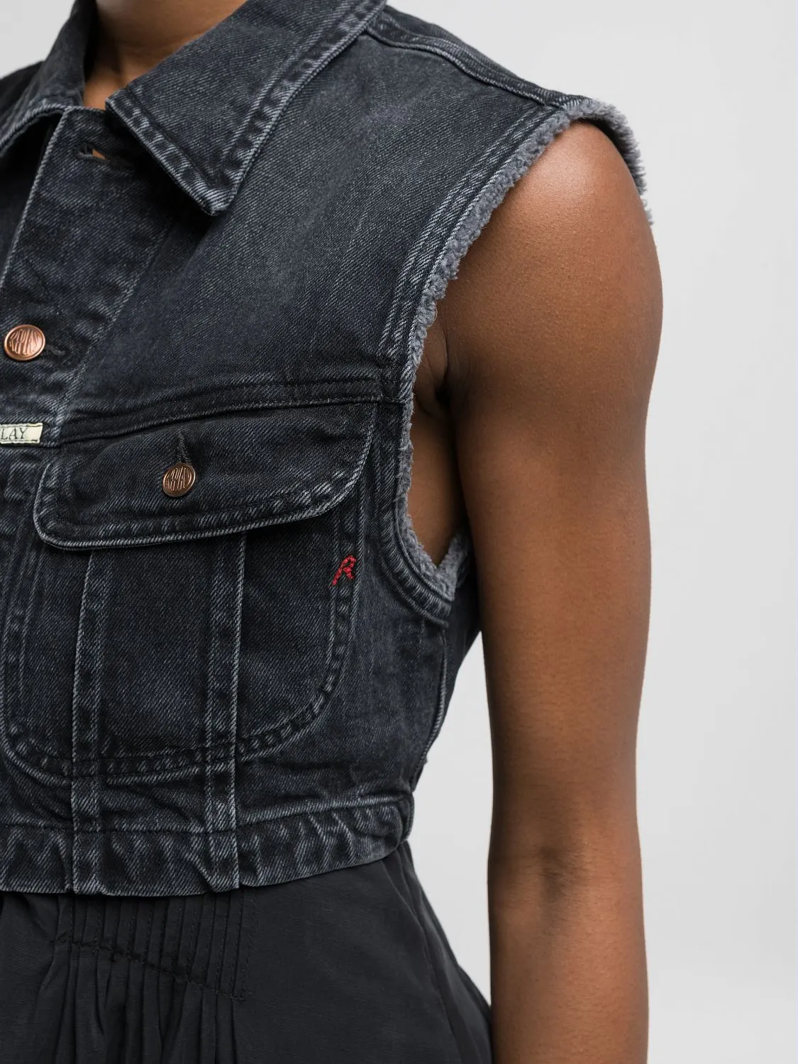 9zero1 cropped denim vest Black delavé | Replay Jeans